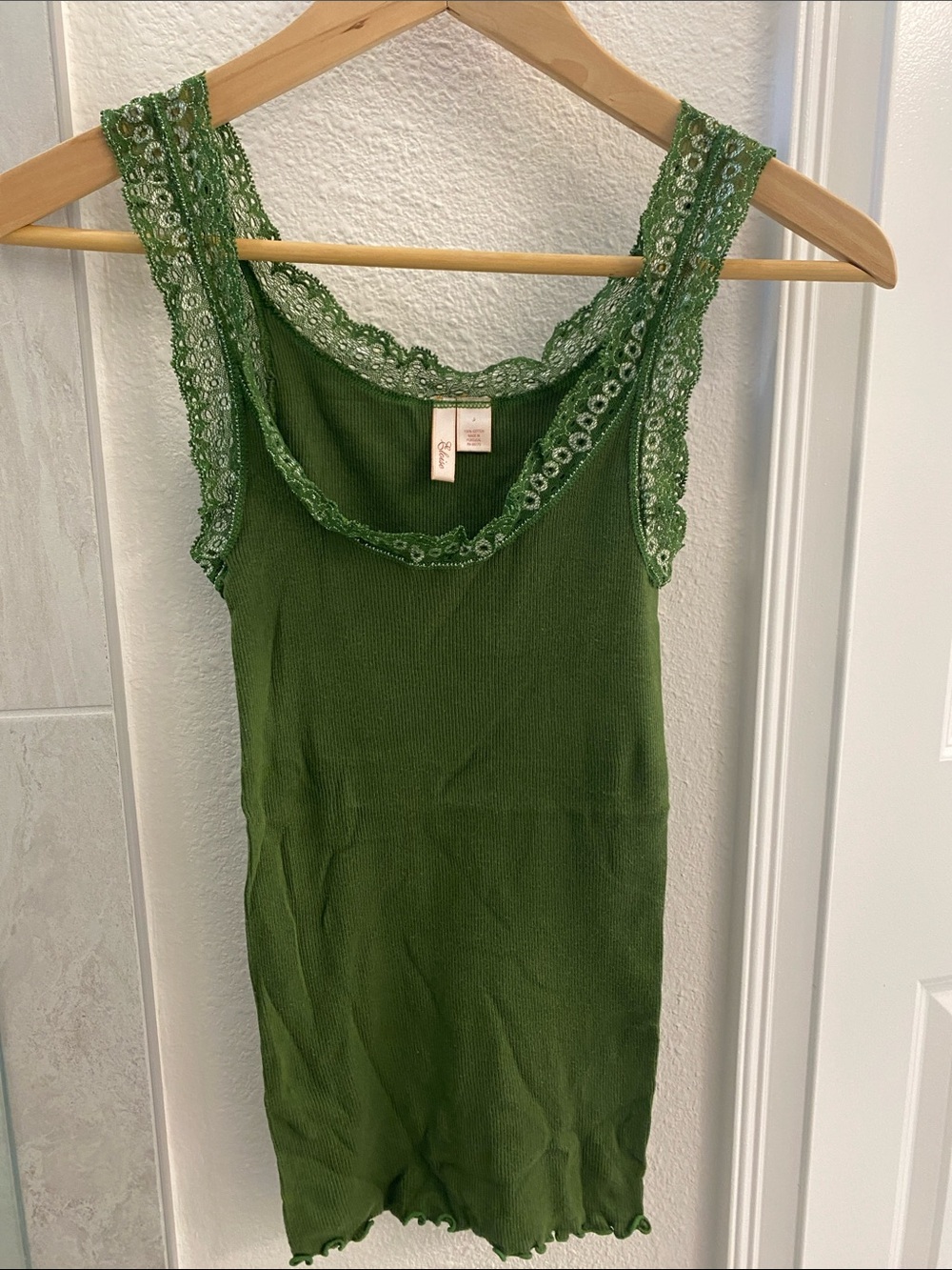 Green Lace-Trim Ribbed Tank by Chloe - Small